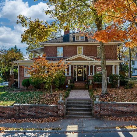 The Inn On Front Street Statesville Luaran gambar