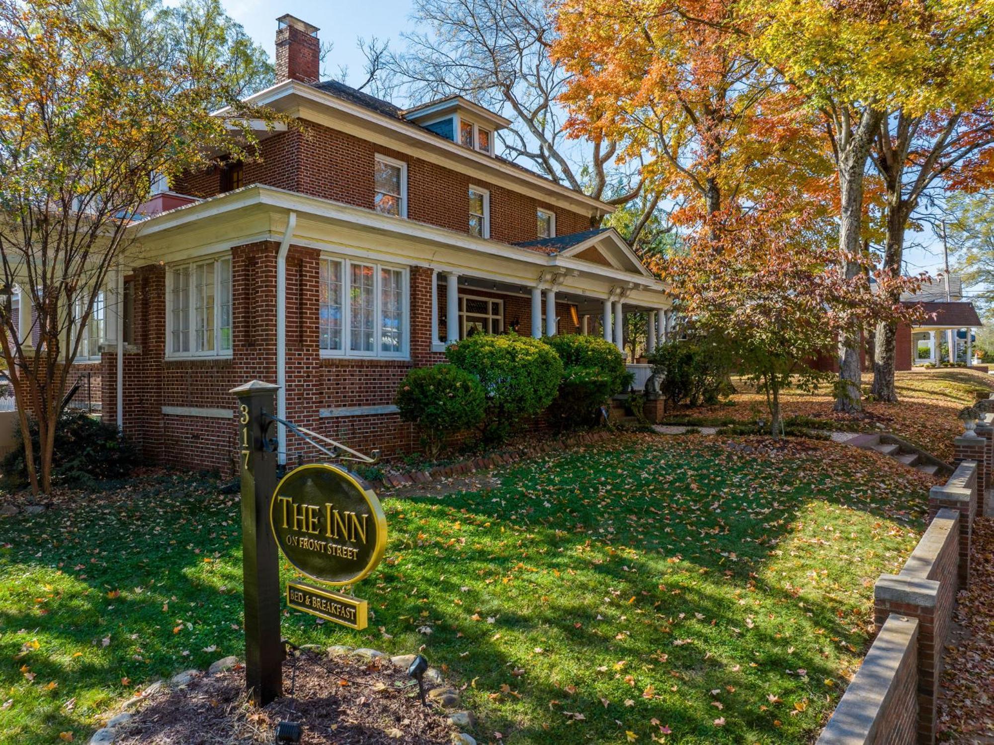 The Inn On Front Street Statesville Luaran gambar